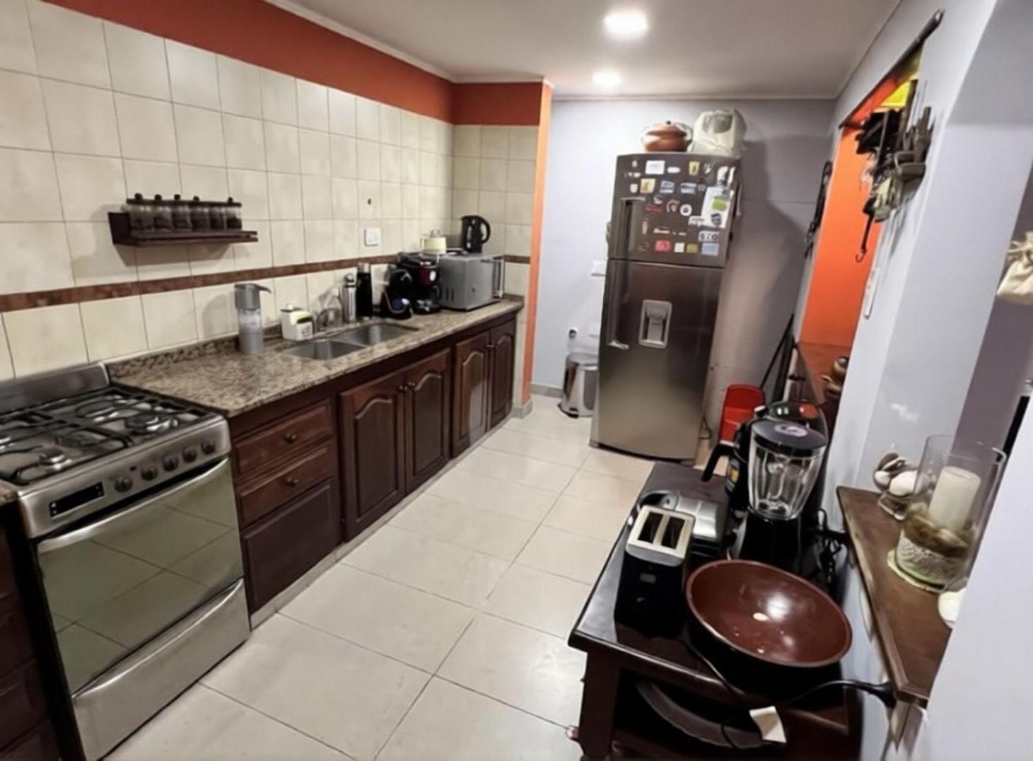 Foto de VENTA CASA 4 AMBIENTE EN REMEDIOS DE ESCALADA, imagen 4