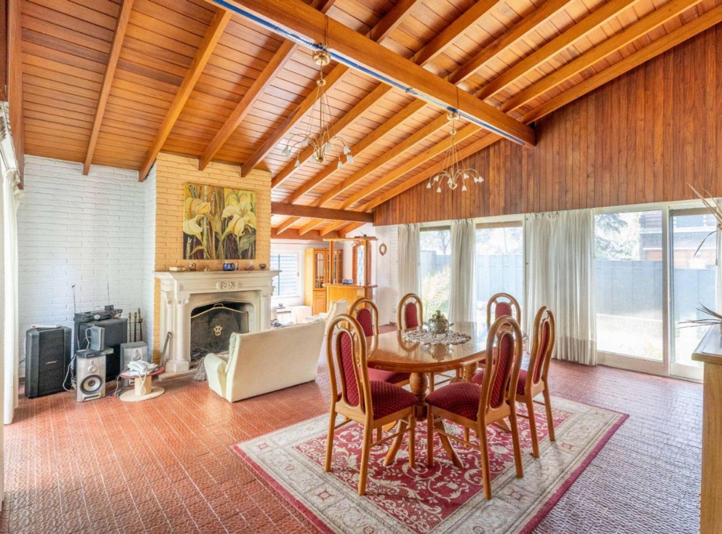 Foto de Venta Casa 6 Ambientes Martinez con Pileta/Jardin, imagen 5