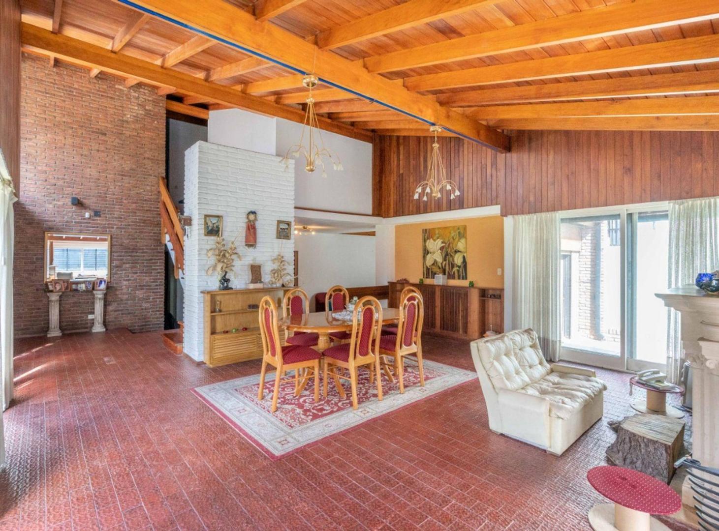 Foto de Venta Casa 6 Ambientes Martinez con Pileta/Jardin, imagen 3