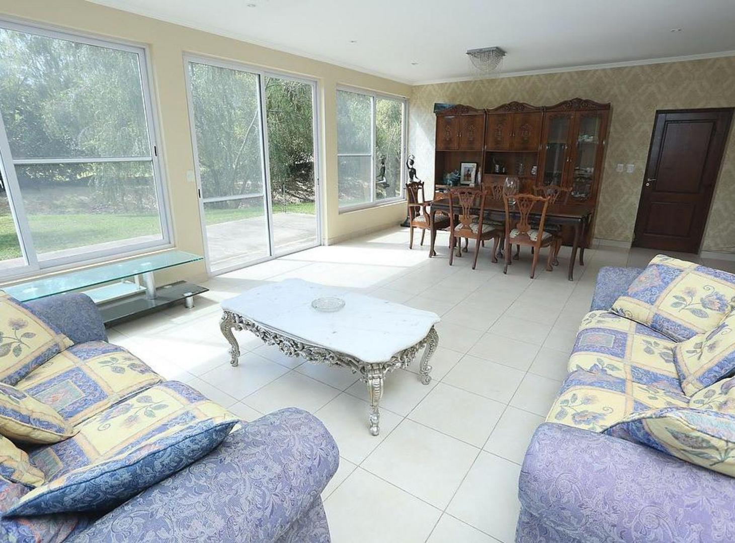 Foto de Venta Casa de Campo en Del viso con Pileta, imagen 3