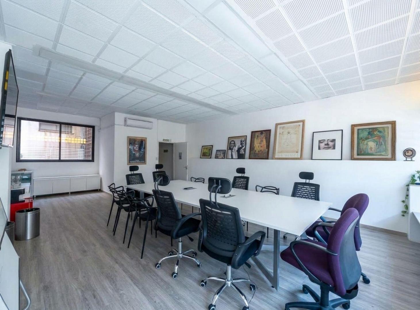 Foto de ALQUILER EDIFICIO COMERCIAL C/ OFICINAS Y COCHERAS, imagen 3