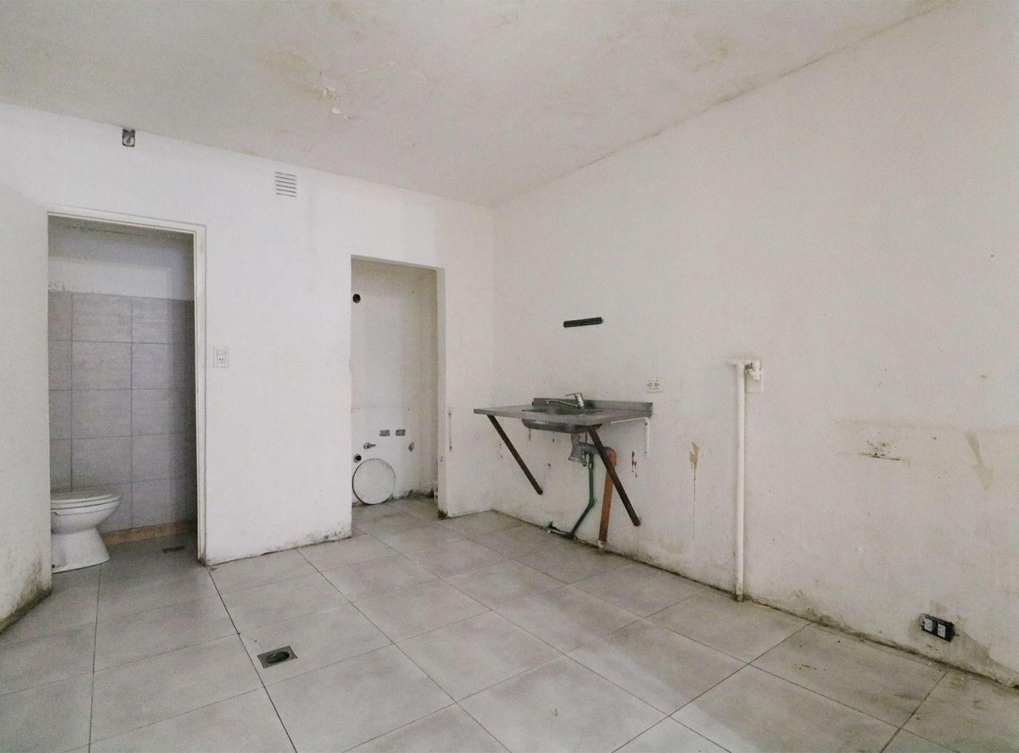 Foto de Venta Local comercial a la calle, en Balvanera, imagen 4
