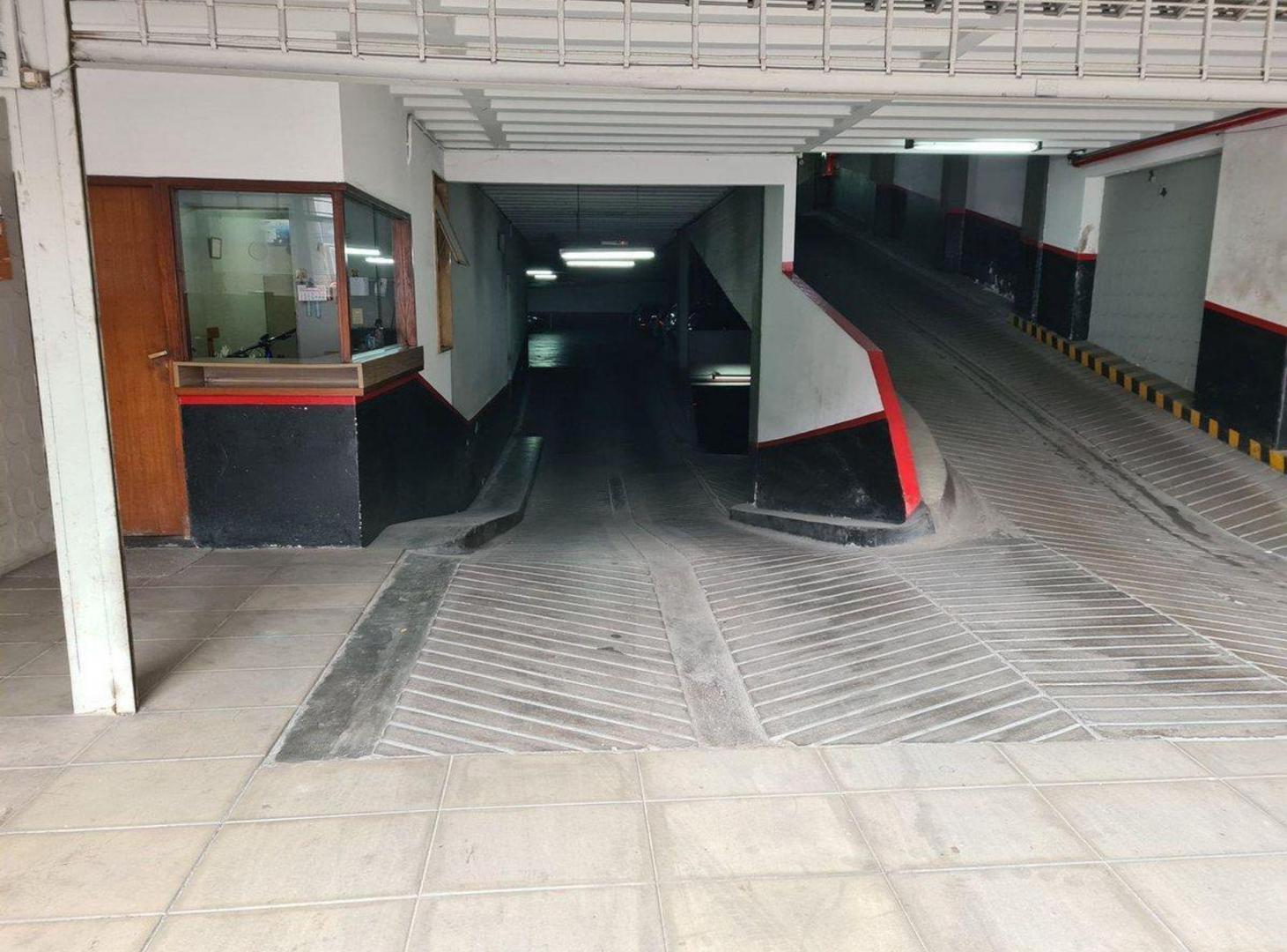 Foto de VENTA COCHERA EN SAN NICOLAS, imagen 1