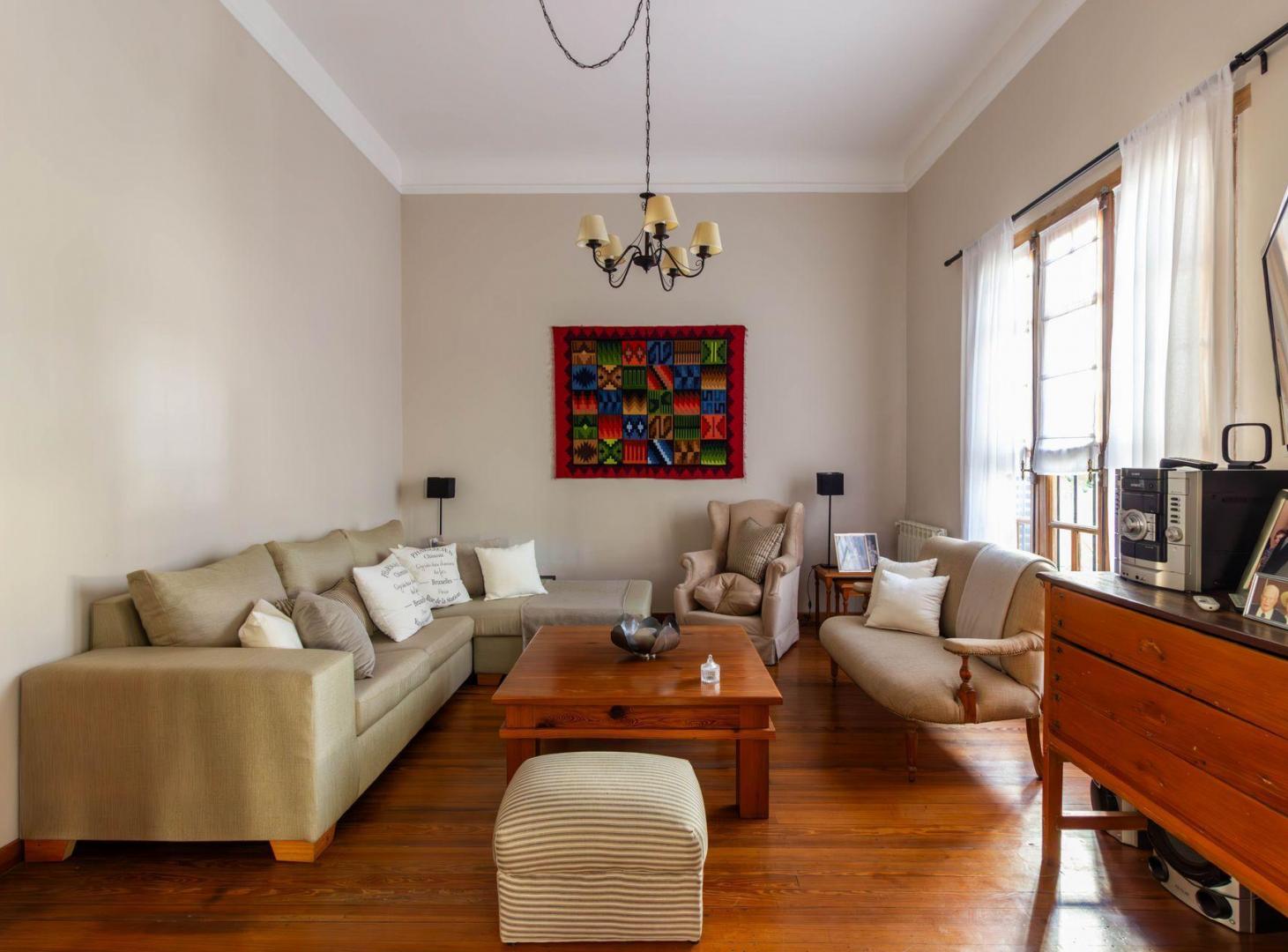 Foto de VENTA Casa 400m2 terreno Pileta/Jardín Martínez, imagen 3