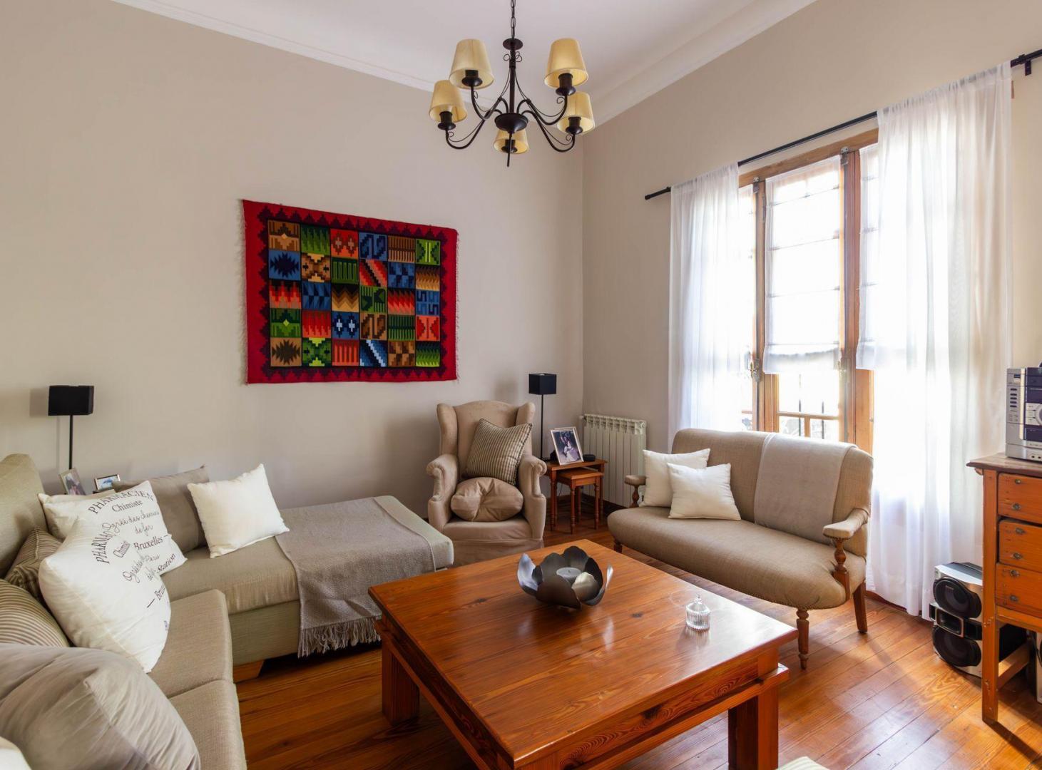 Foto de VENTA Casa 400m2 terreno Pileta/Jardín Martínez, imagen 1
