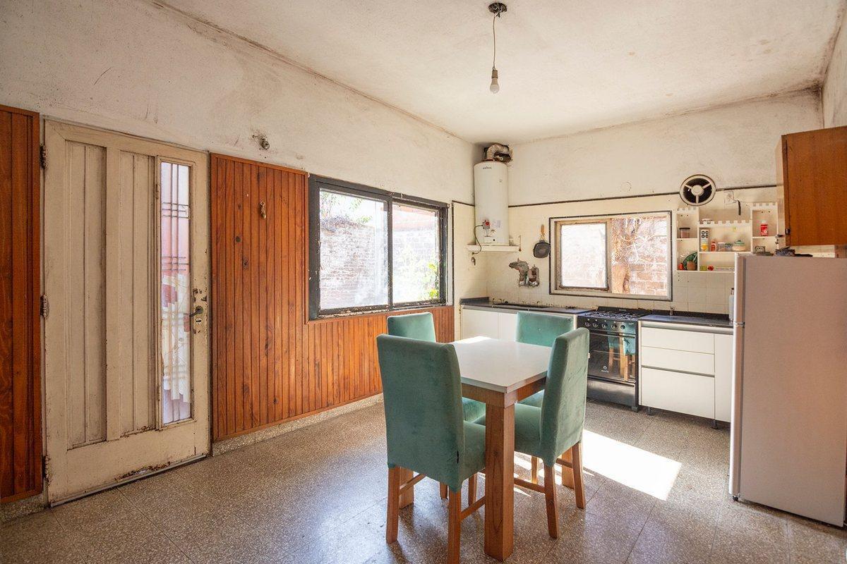 Foto de Venta PH 3 Amb Jose L Suarez c/patio y terraza, imagen 2