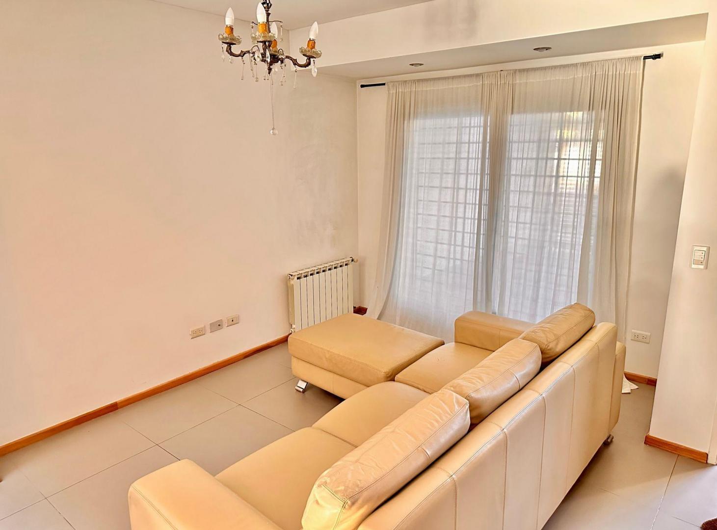 Foto de Alquiler Duplex 5 Amb Olivos Jardin, imagen 1