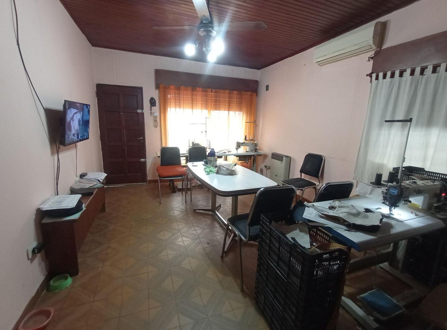 Foto de VENTA CASA 2 DORM JARDIN COCH GARIN BARRIO CABOT, imagen 2