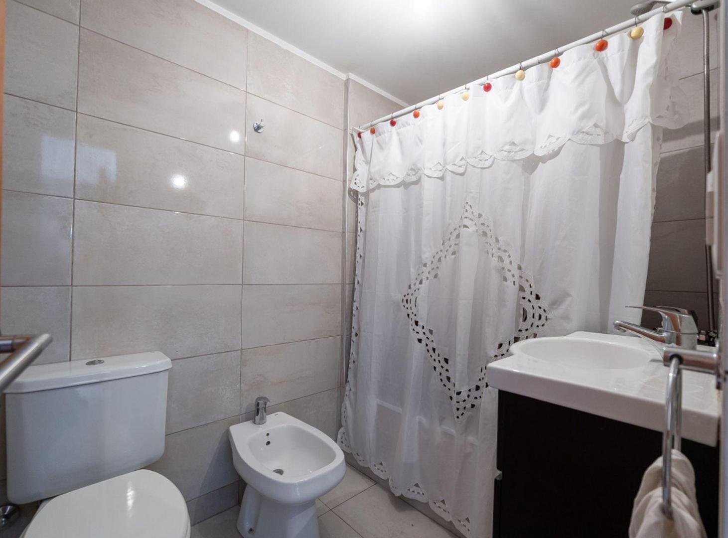Foto de Venta departamento dúplex 3 ambientes Florida Este, imagen 2