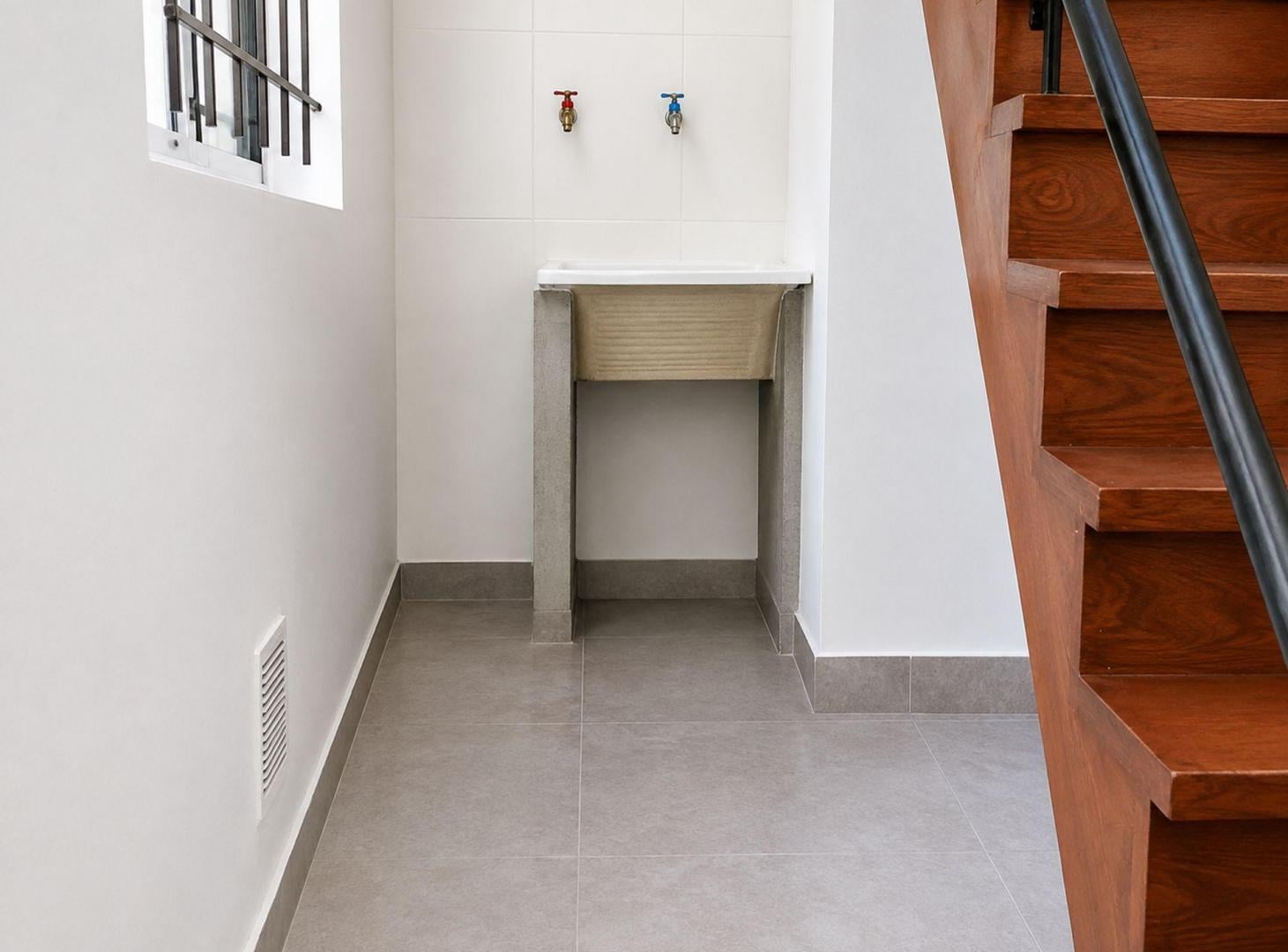 Foto de venta ph al frente con cochera y terraza ciudadela, imagen 3