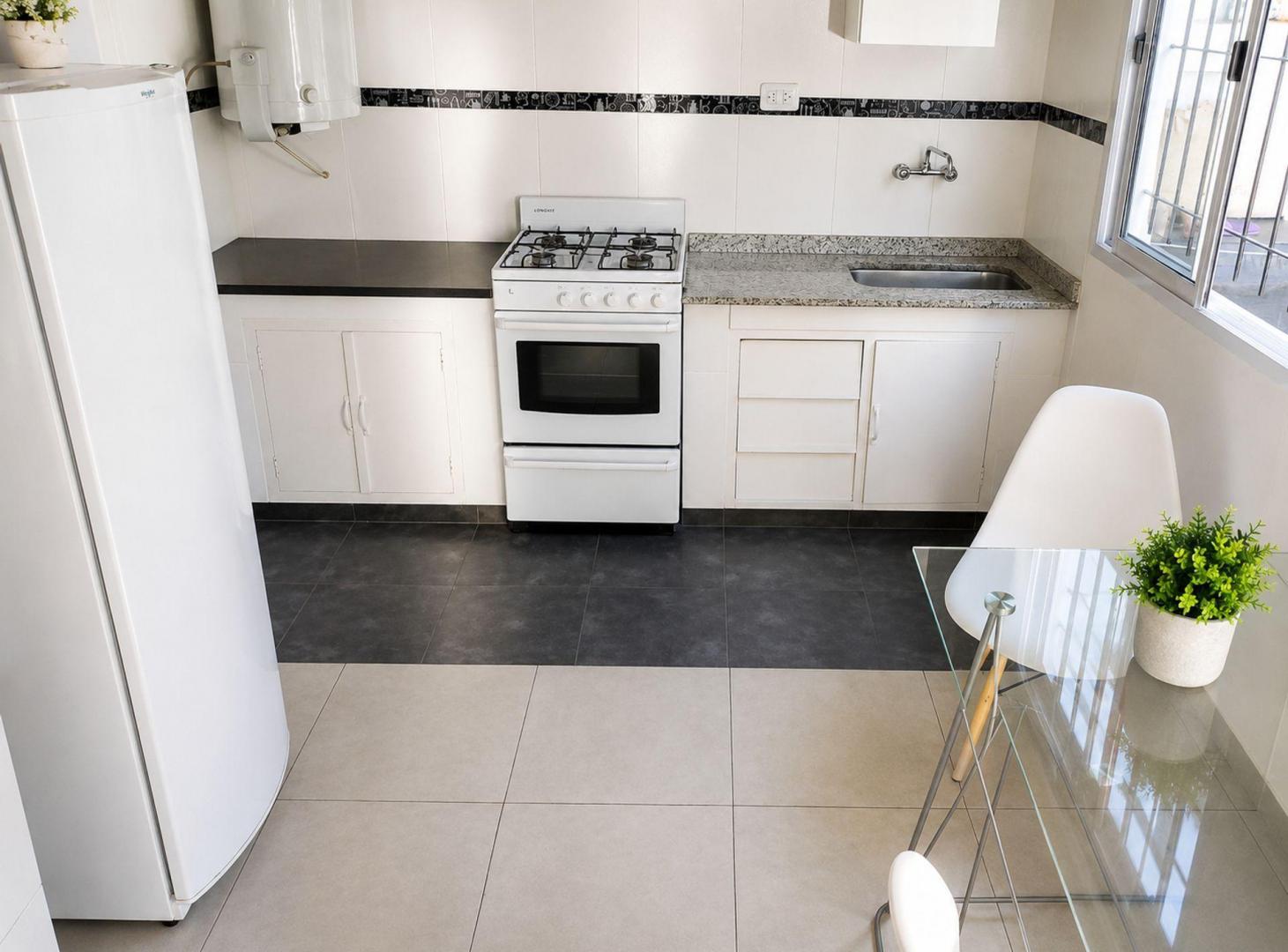 Foto de venta ph al frente con cochera y terraza ciudadela, imagen 5