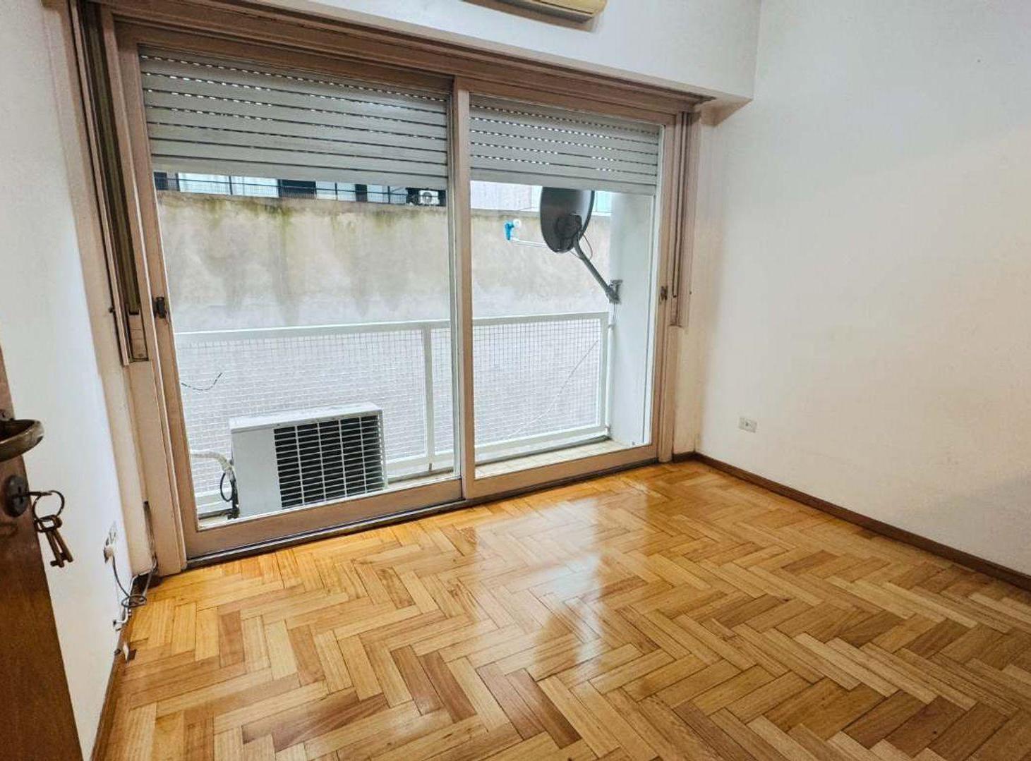 Foto de DEPARTAMENTO 2 AMB VENTA OLIVOS BALCON FRANCES, imagen 1