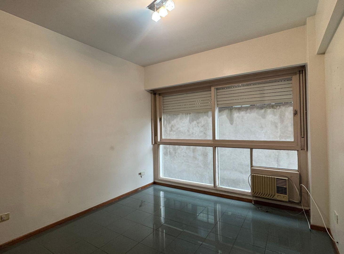 Foto de DEPARTAMENTO 2 AMB VENTA OLIVOS BALCON FRANCES, imagen 4