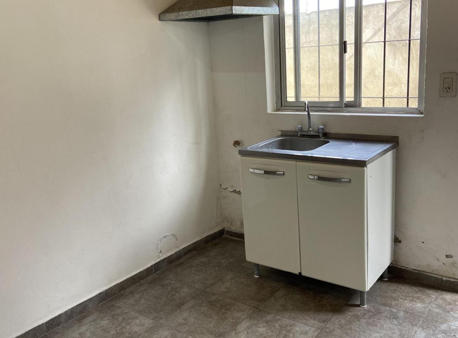 Foto de Alquiler Monoambiente PB - W. Morris - s/ Expensas, imagen 2