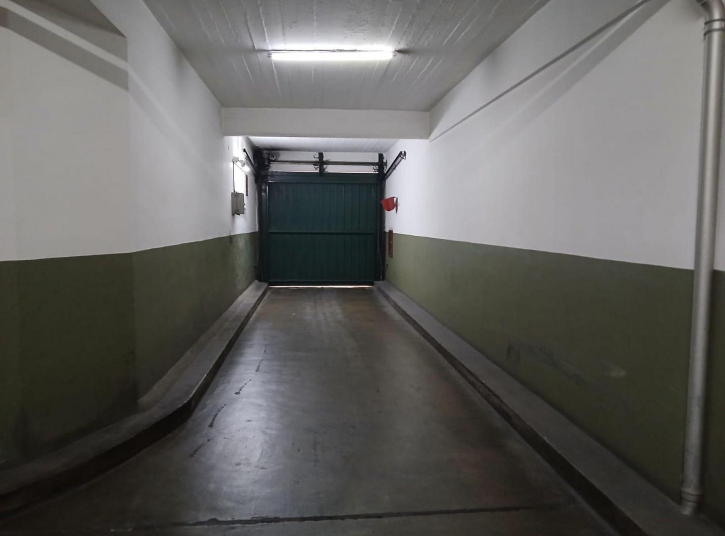 Foto de VENTA COCHERA EN COLEGIALES, imagen 2