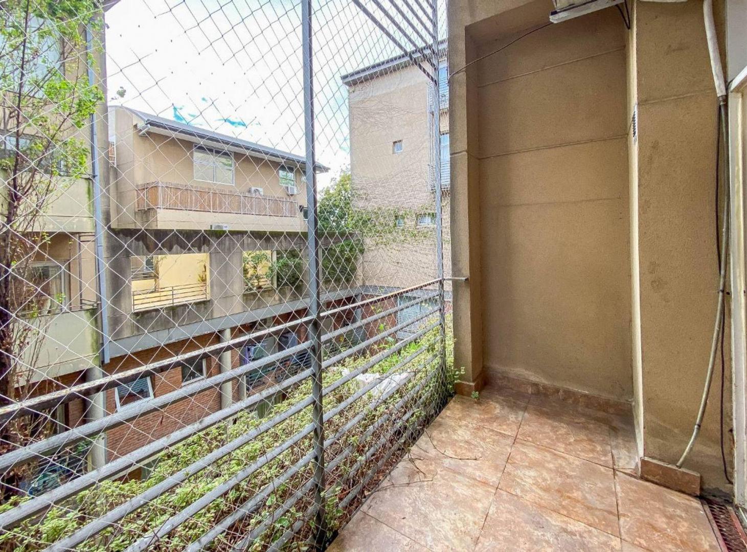 Foto de VENTA DEPTO 2 AMB LUMINOSO BALCON PILETA VTE LOPEZ, imagen 4
