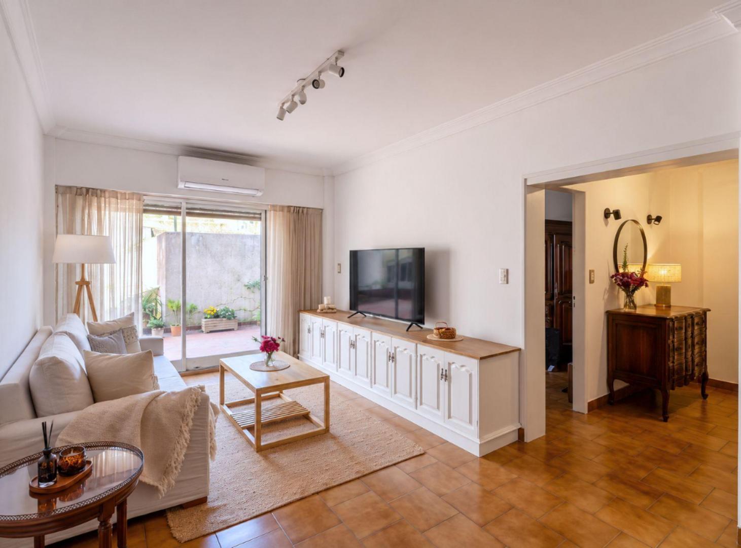 Foto de Venta Depto 4 amb Ramos Mejia Centro patio 100m2, imagen 1