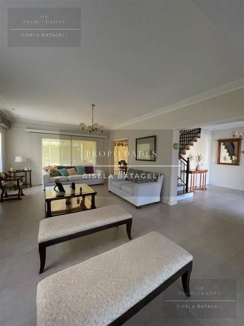 Casa, venta, 4 dormitorios, La Lomada de Pilar, Pilar