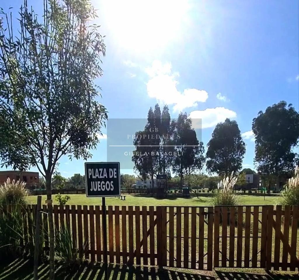 Venta de Lote en Santo Tomás, Pilar.