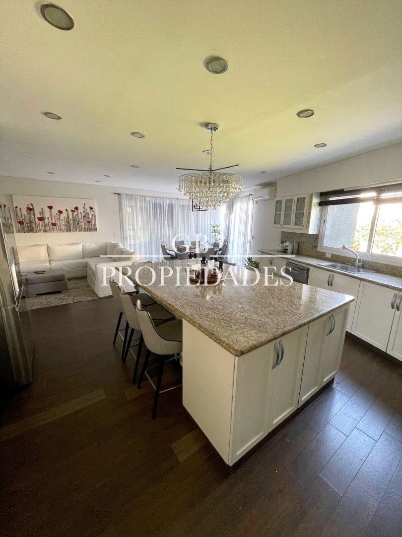 Foto de Venta de Casa 6 AMBIENTES en Ayres Plaza, 4 dormitorios, imagen 4