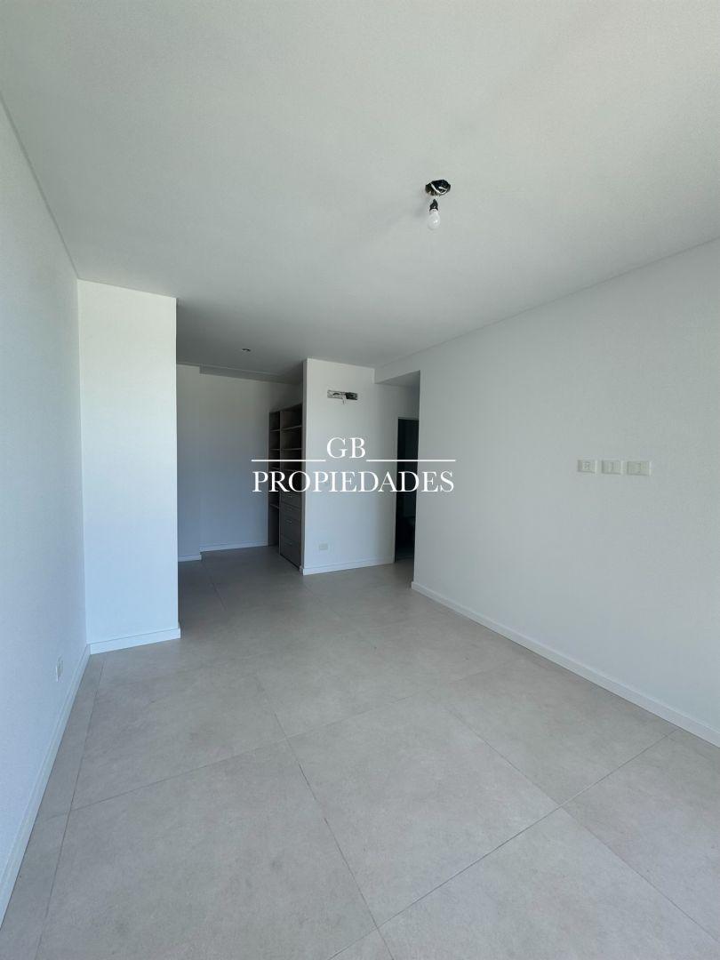 Venta de Departamento en Prana San Isidro, Vista a La Pileta 3