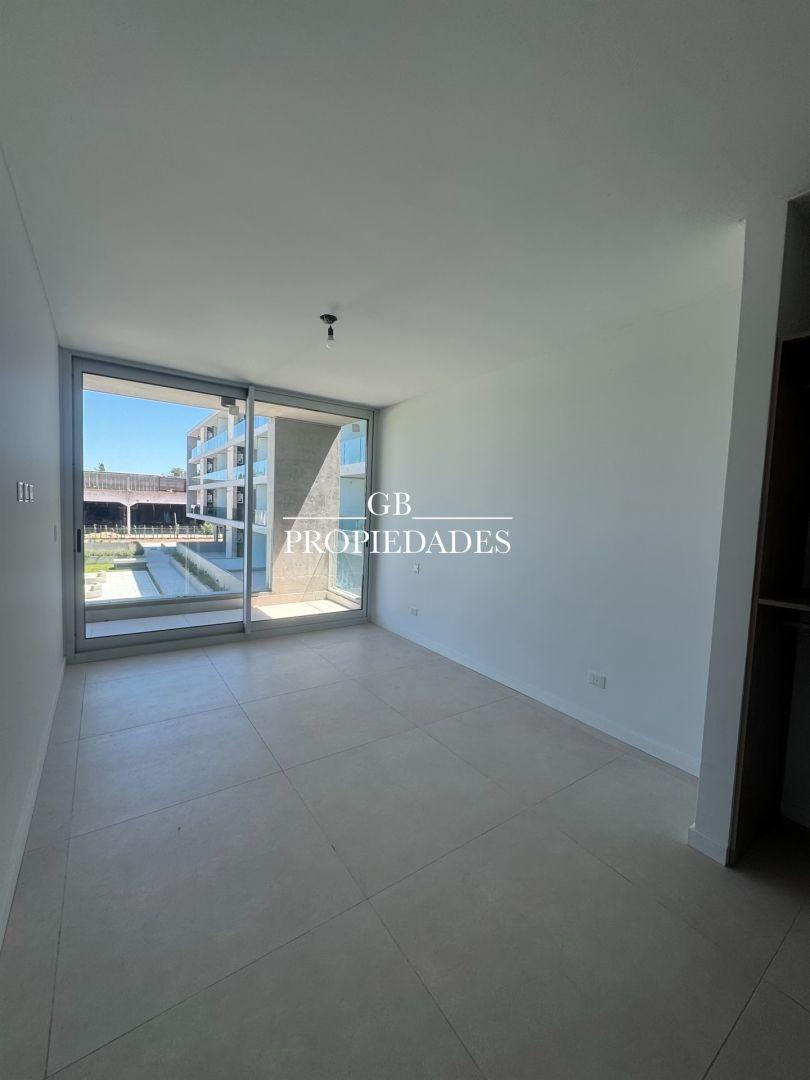 Venta de Departamento en Prana San Isidro, Vista a La Pileta 1