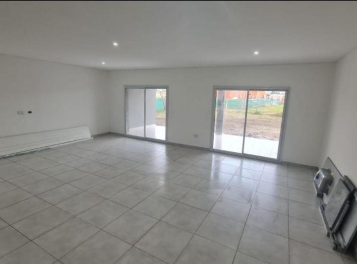 Alquiler de Casa en Santa Lucia, Pilar 3