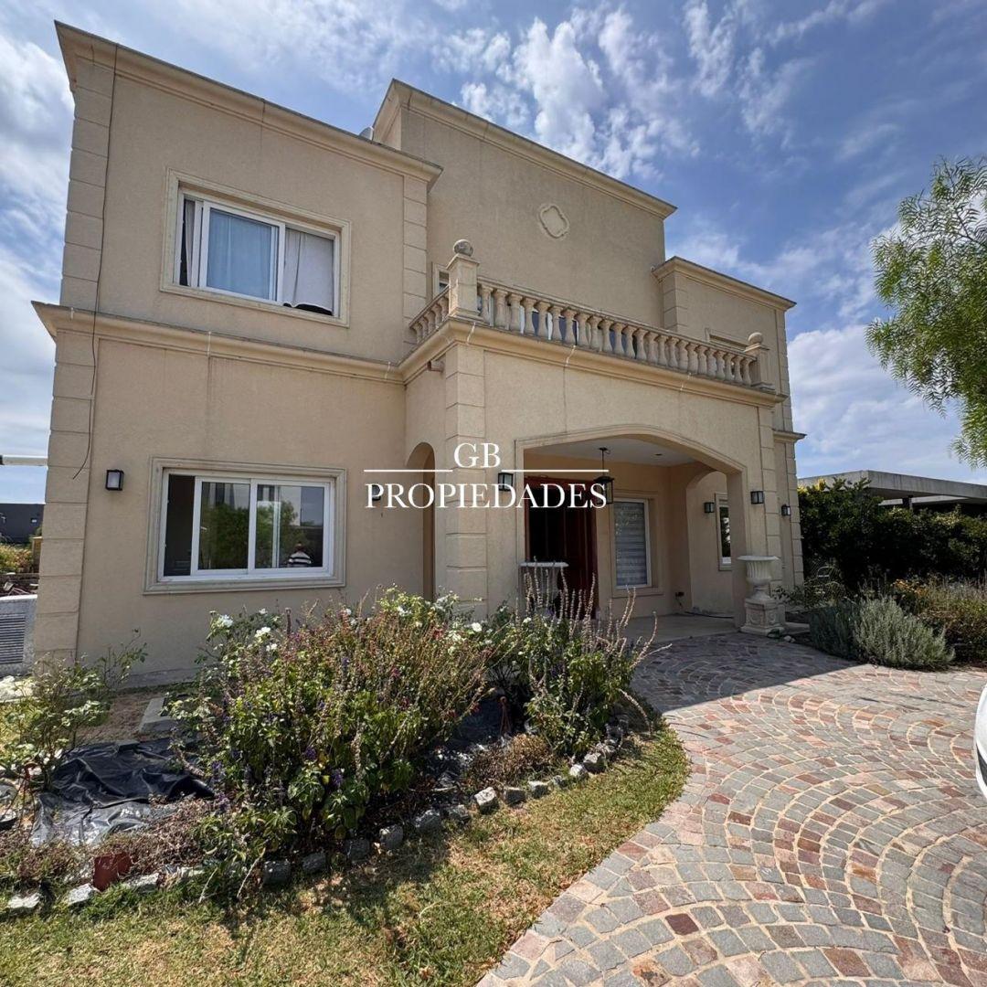 Venta DE CASA 6 AMBIENTES  en San Sebastián, Escobar