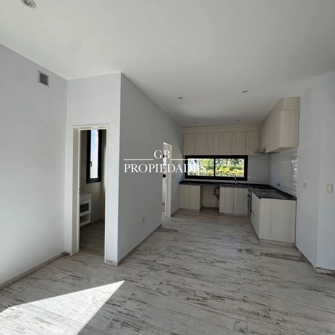 Venta de Casa 4 Ambientes en Santa Emilia, Pilar 1