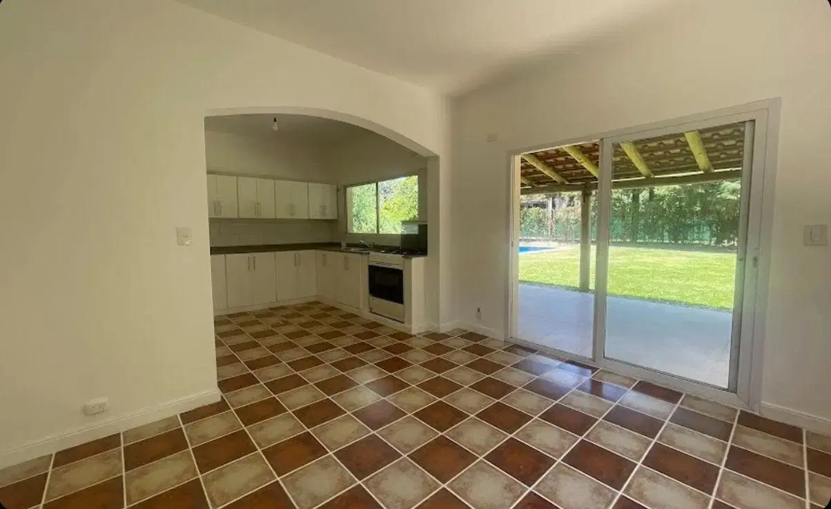 Alquiler de Casa 6 Ambientes en St. Mathews Village, Pilar 5