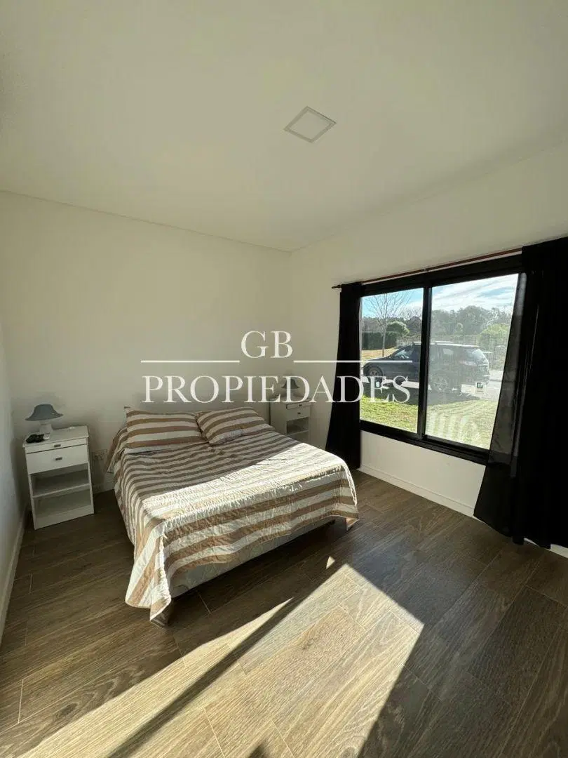 Venta de Casa 4 AMBIENTES en Pilar del Este / San Ramón 2