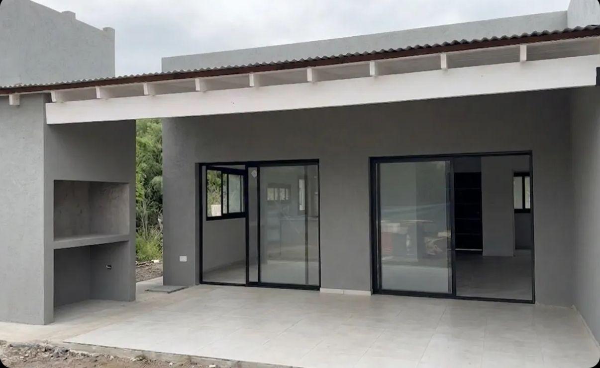 Venta de Casa 4 Ambientes en San Ramón, Pilar