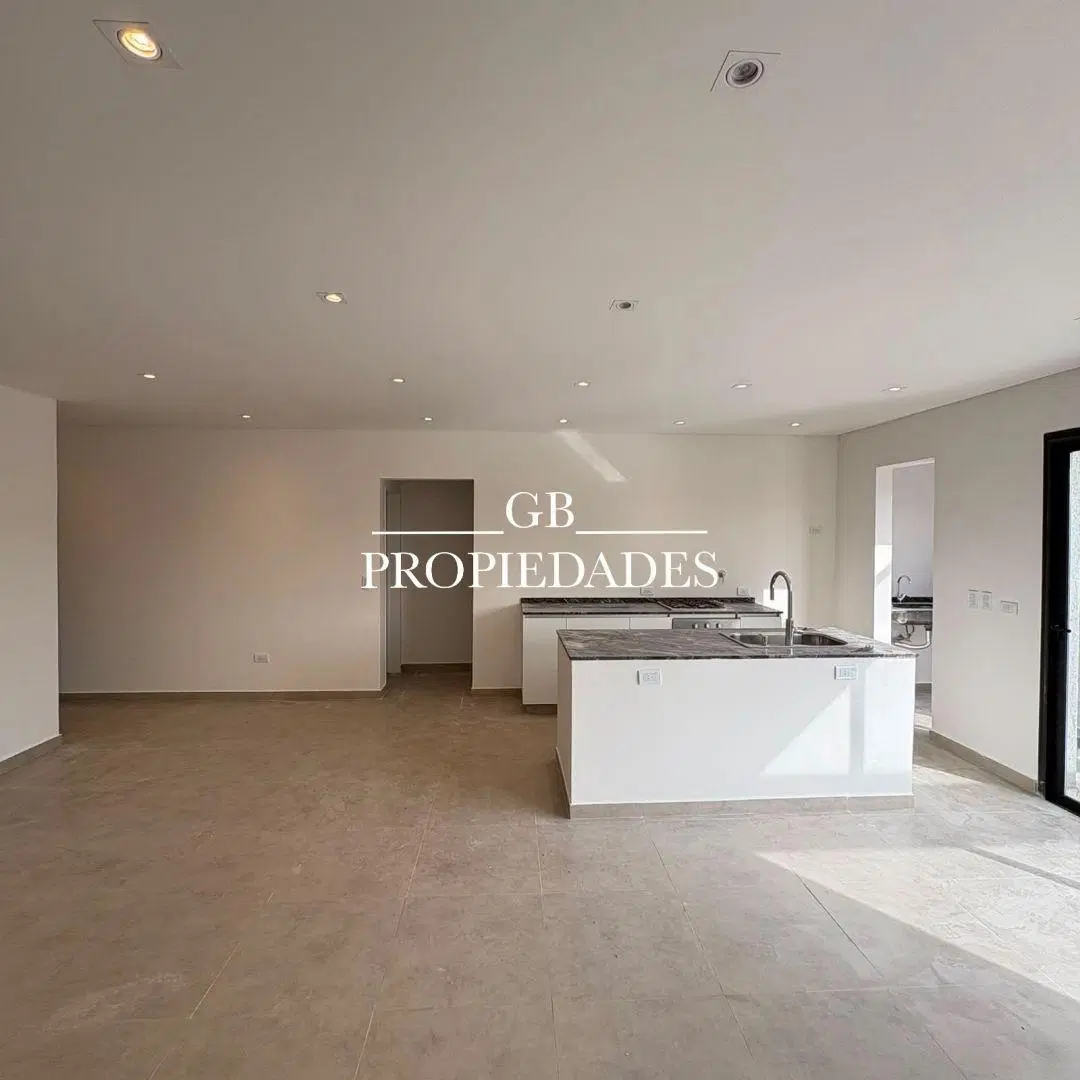 Venta de Casa 5 Ambientes en Santa Lucia, Pilar 5