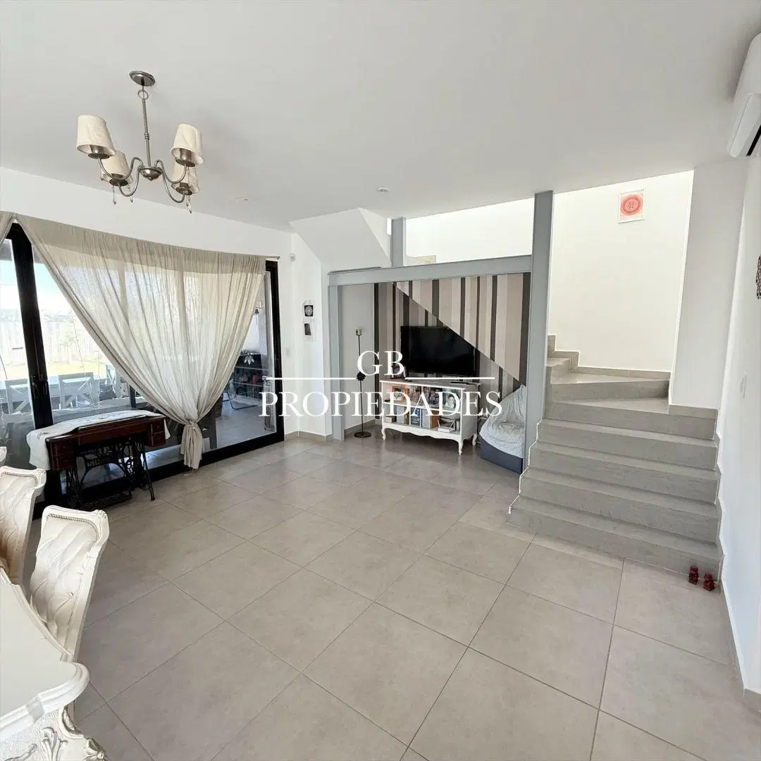 Venta de Casa 6 Ambientes en Santa Emilia, Pilar 5