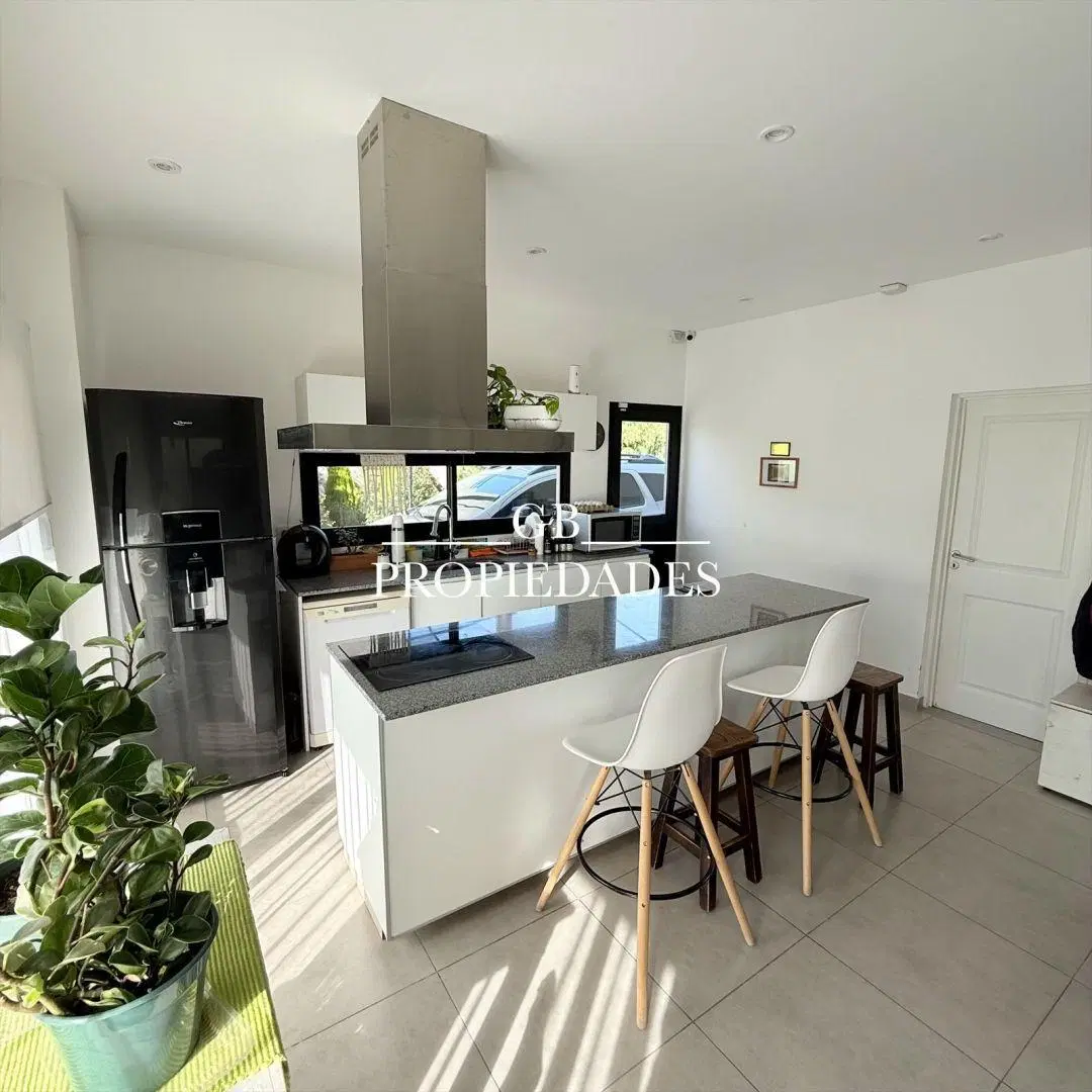 Venta de Casa 6 Ambientes en Santa Emilia, Pilar 3