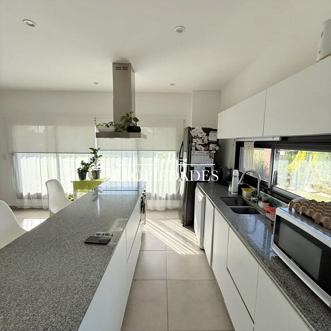 Venta de Casa 6 Ambientes en Santa Emilia, Pilar 4