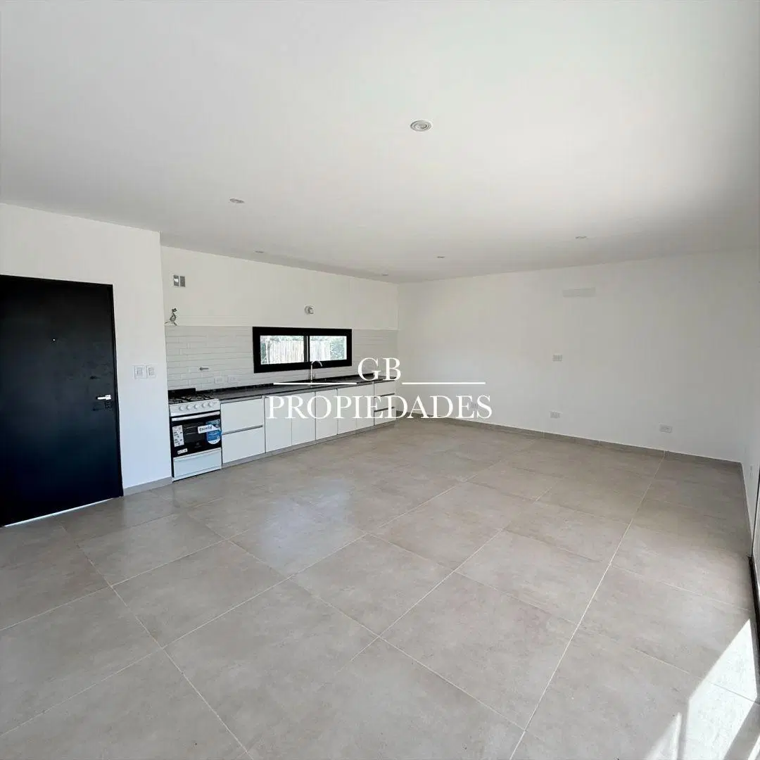 Alquiler de Casa 4 Ambientes en San Ramón, Pilar 1