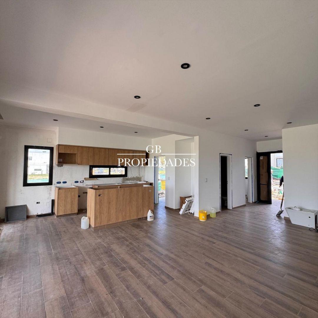 Foto de Venta de Casa 5 ambientes en Santa Sofia, Pilar, imagen 2