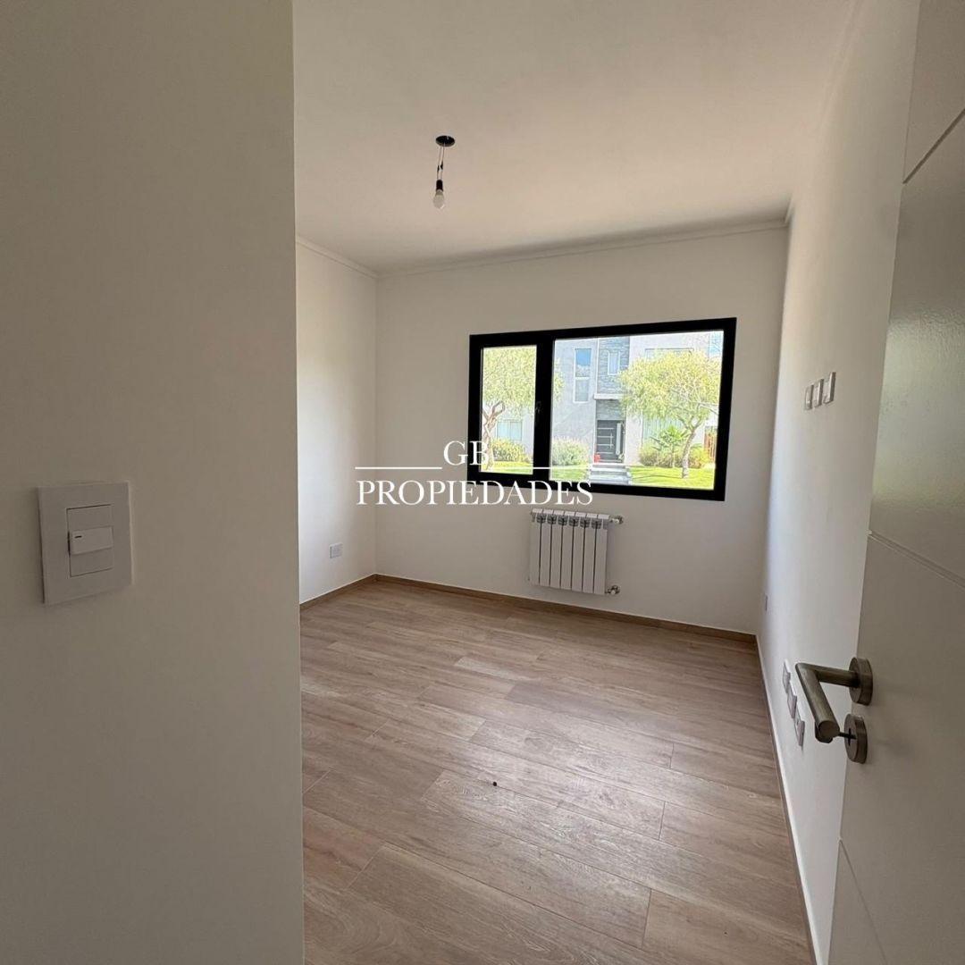 Foto de Venta de Casa 4 Ambientes en San Ramón, Pilar, imagen 4