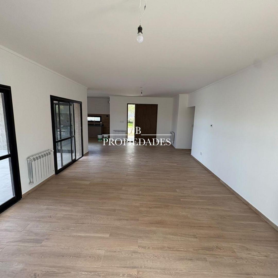 Foto de Venta de Casa 4 Ambientes en San Ramón, Pilar, imagen 5