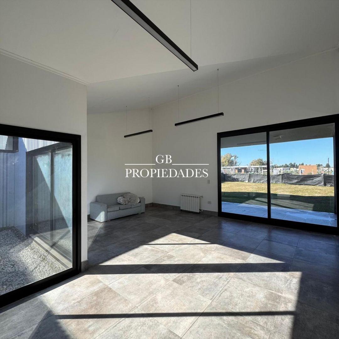 Foto de venta de Casa 4 ambientes en Santa Elena, Pilar, imagen 5