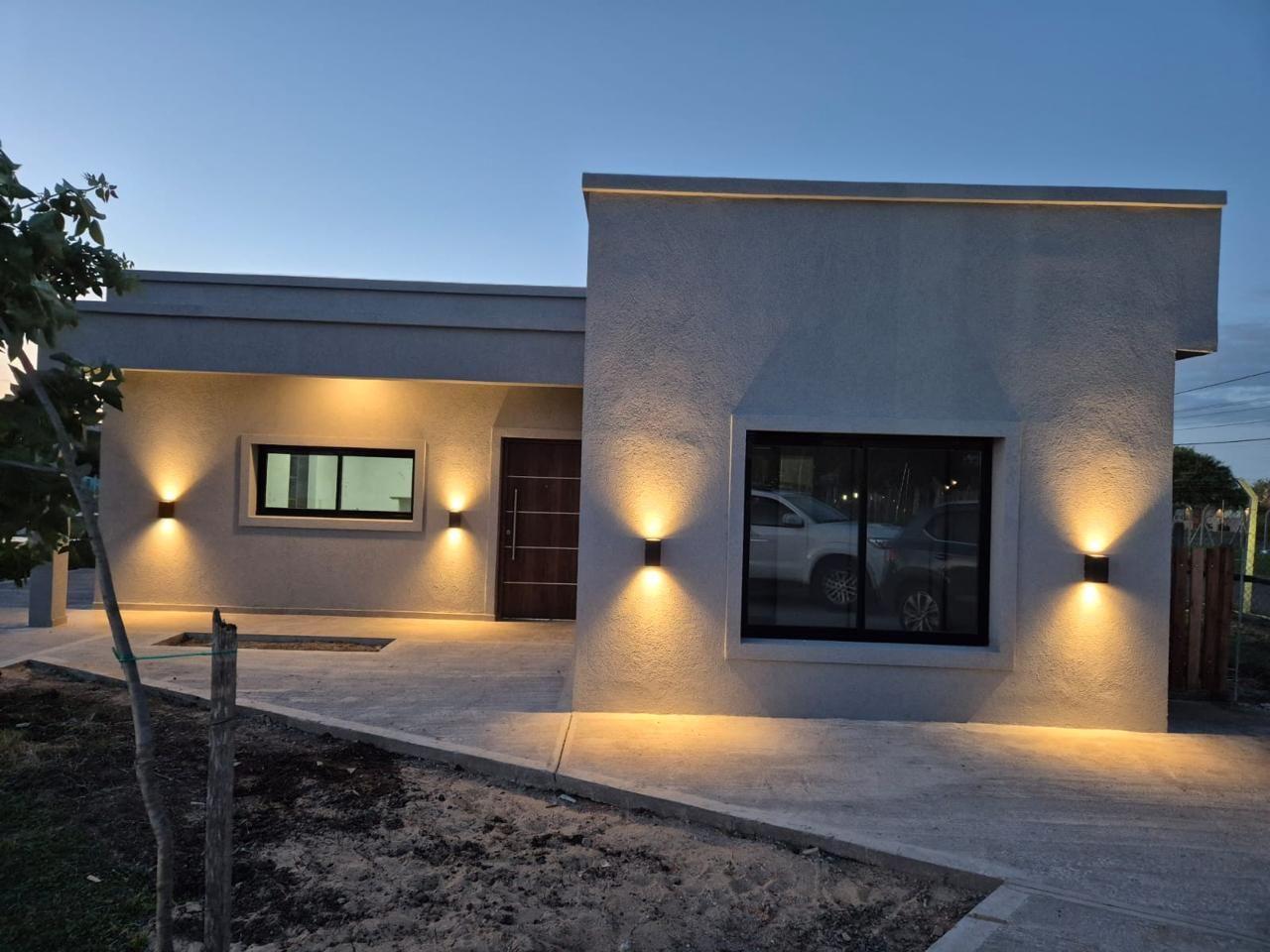 Foto de Venta de Casa 4 ambientes en Santa Lucia, Pilar, imagen 2