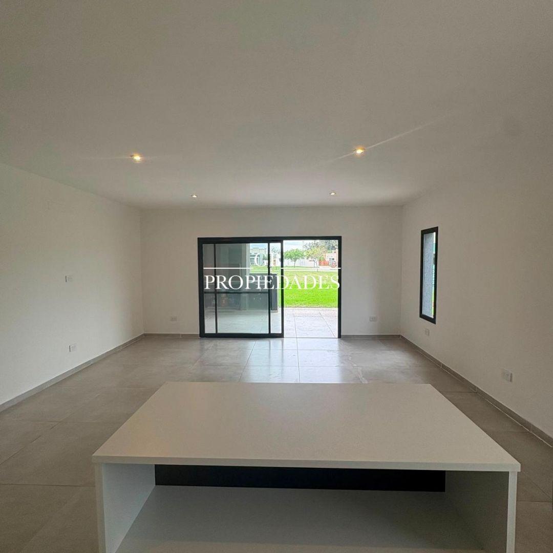 Foto de Venta de Casa 4 Ambientes en San Ramón, Pilar, imagen 3