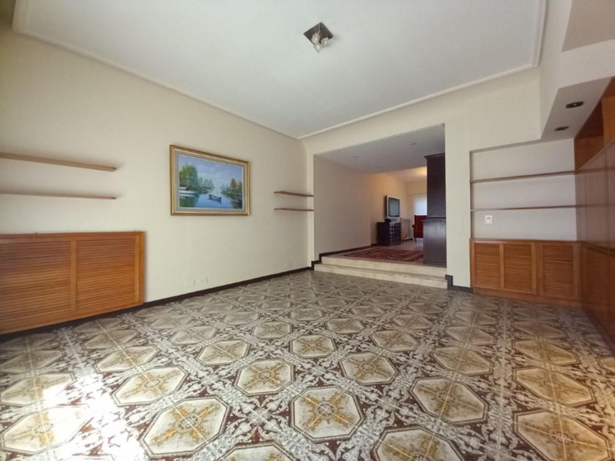 Casa 6 Ambientes Parque Pileta Venta Urquiza 2