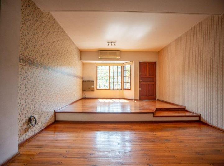 TRIPLEX 5 AMB CON JARDIN Y 2 COCHERAS APTO CREDITO 5