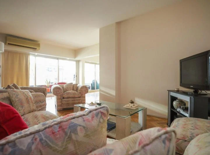 Venta Gran Semipiso en corazon de Belgrano 5 amb 5