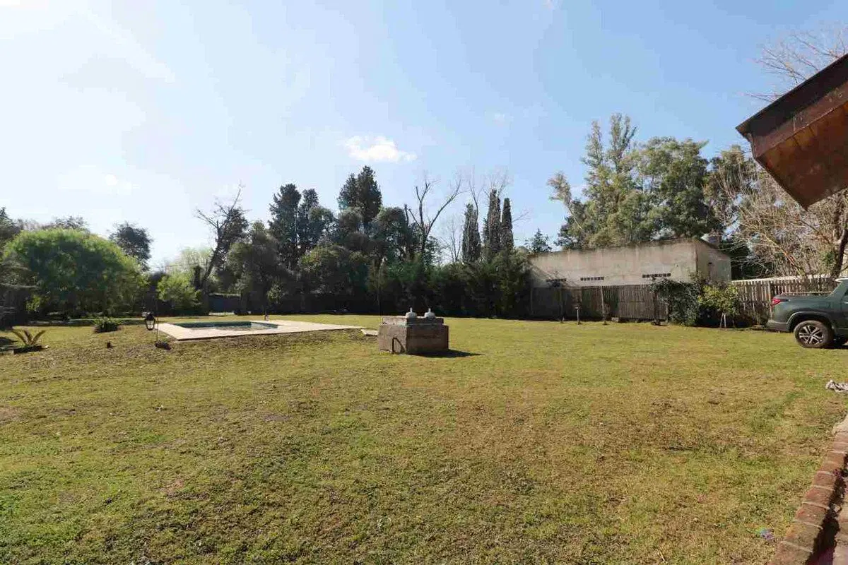CASA QUINTA 1600 M2 barrio Malvinas gral Rodriguez 4