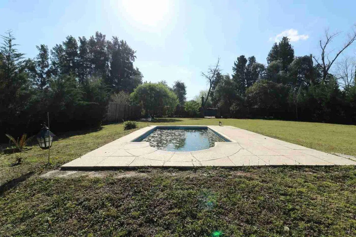 CASA QUINTA 1600 M2 barrio Malvinas gral Rodriguez 5