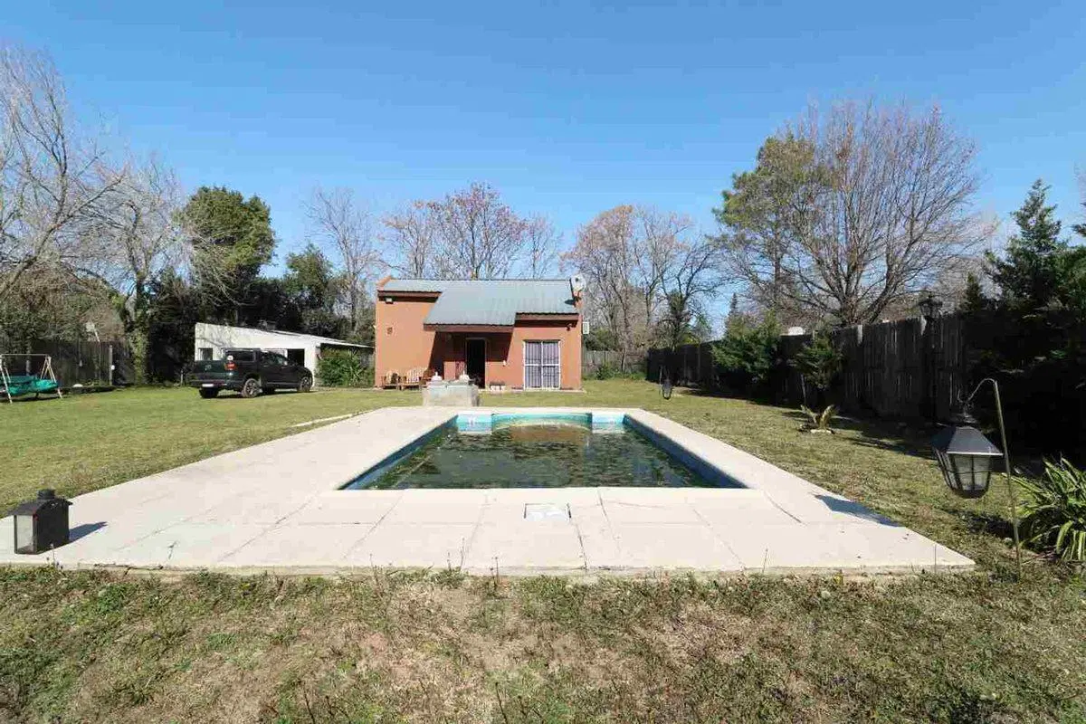 CASA QUINTA 1600 M2 barrio Malvinas gral Rodriguez 2