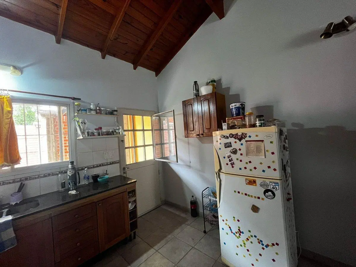 Casa Multifamiliar en Venta | 2 casas, con jardín 2